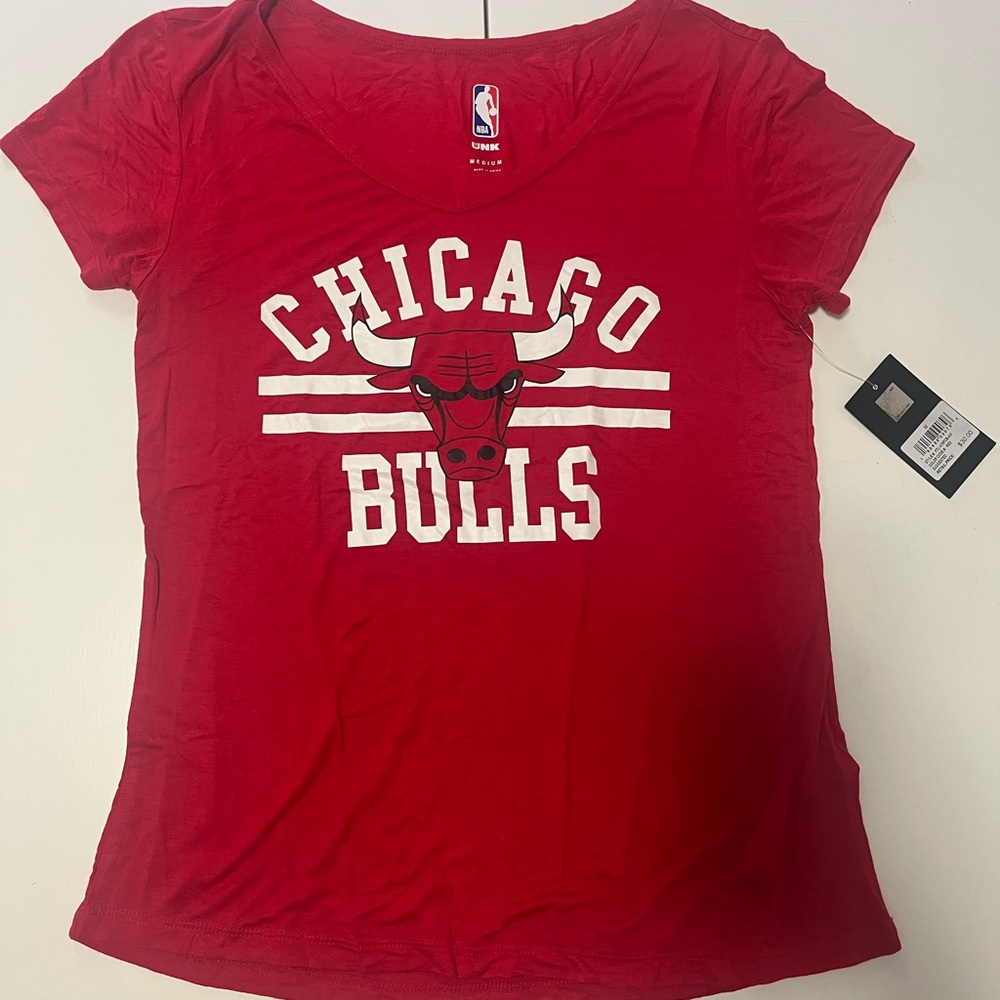 Women’s Chicago Bulls t-shirt
